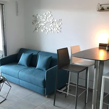 Beautiful In Luxury With Swimming Pool Apartment *